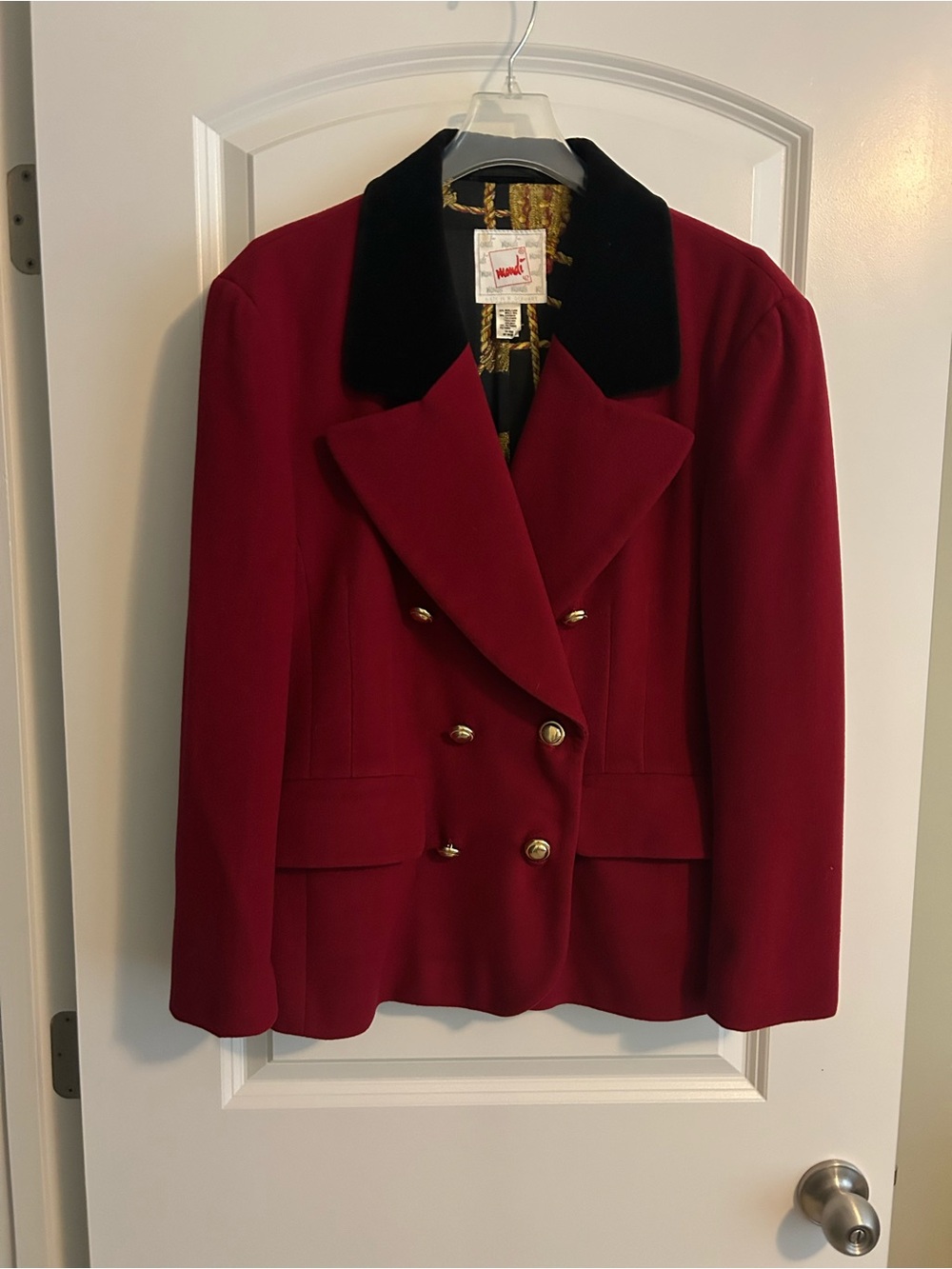 Vintage Mondi Double-Breasted Wool & Cashmere Blazer with Black Velvet Collar